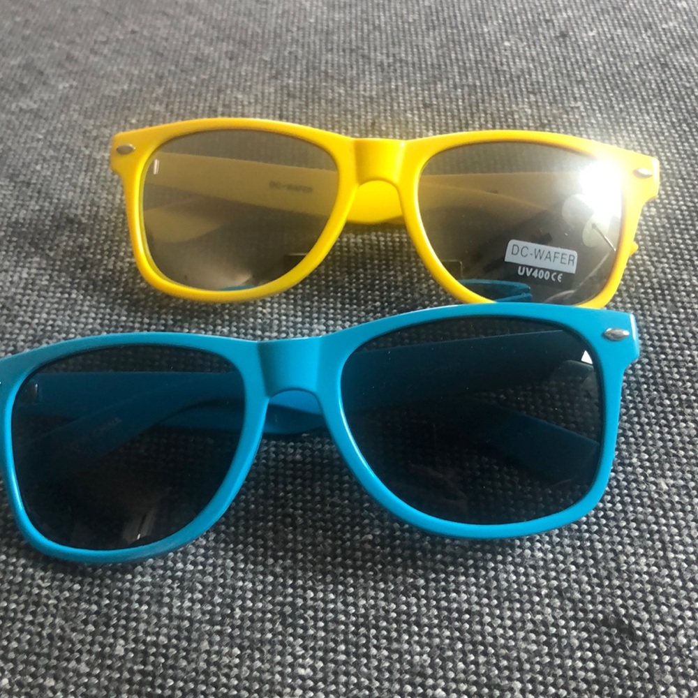 Plastic frame sunglasses. (New)Dazed and Confused